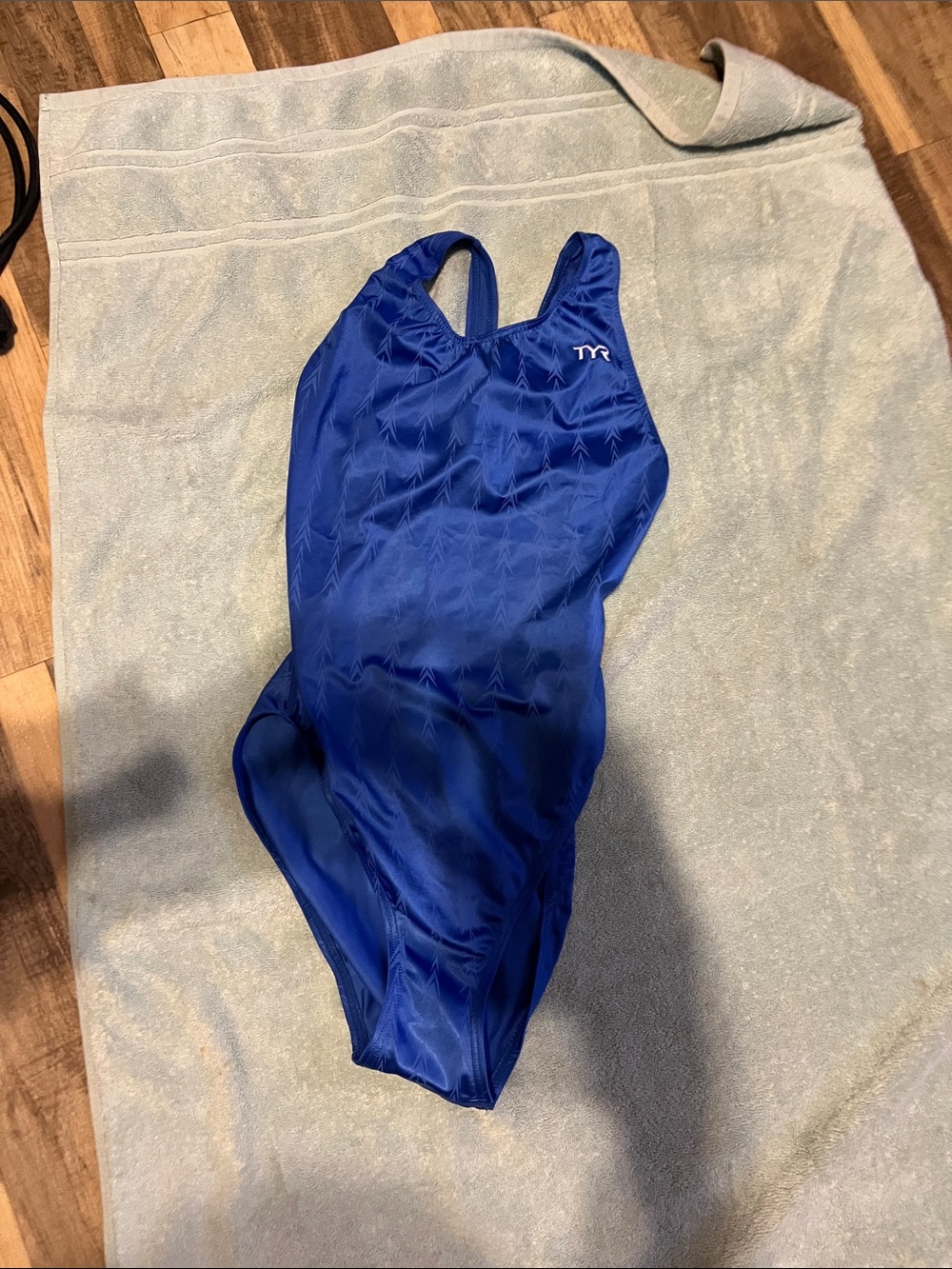 TYR womens Solid Royal Blue Training One-Piece Swimsuit